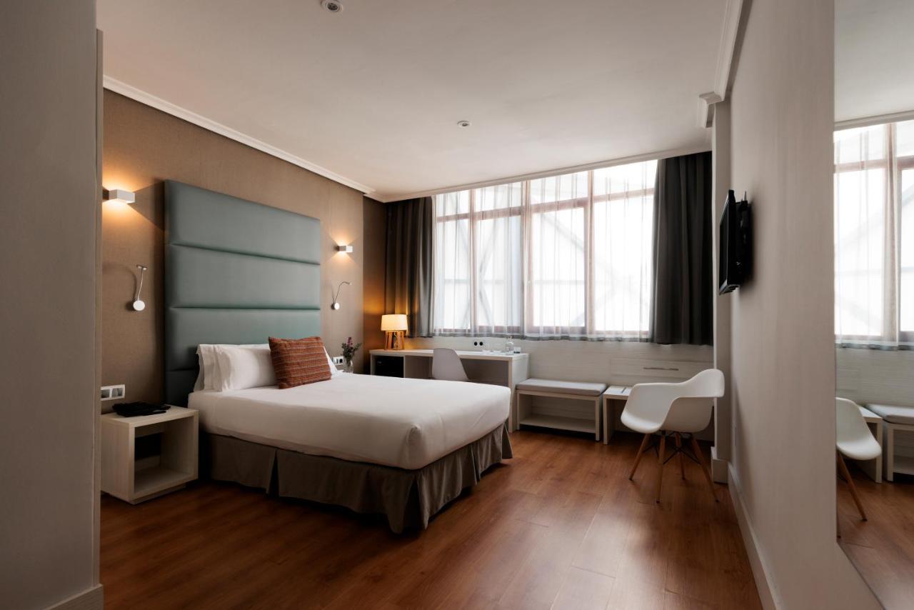 Hotel Pax Guadalajara Bagian luar foto