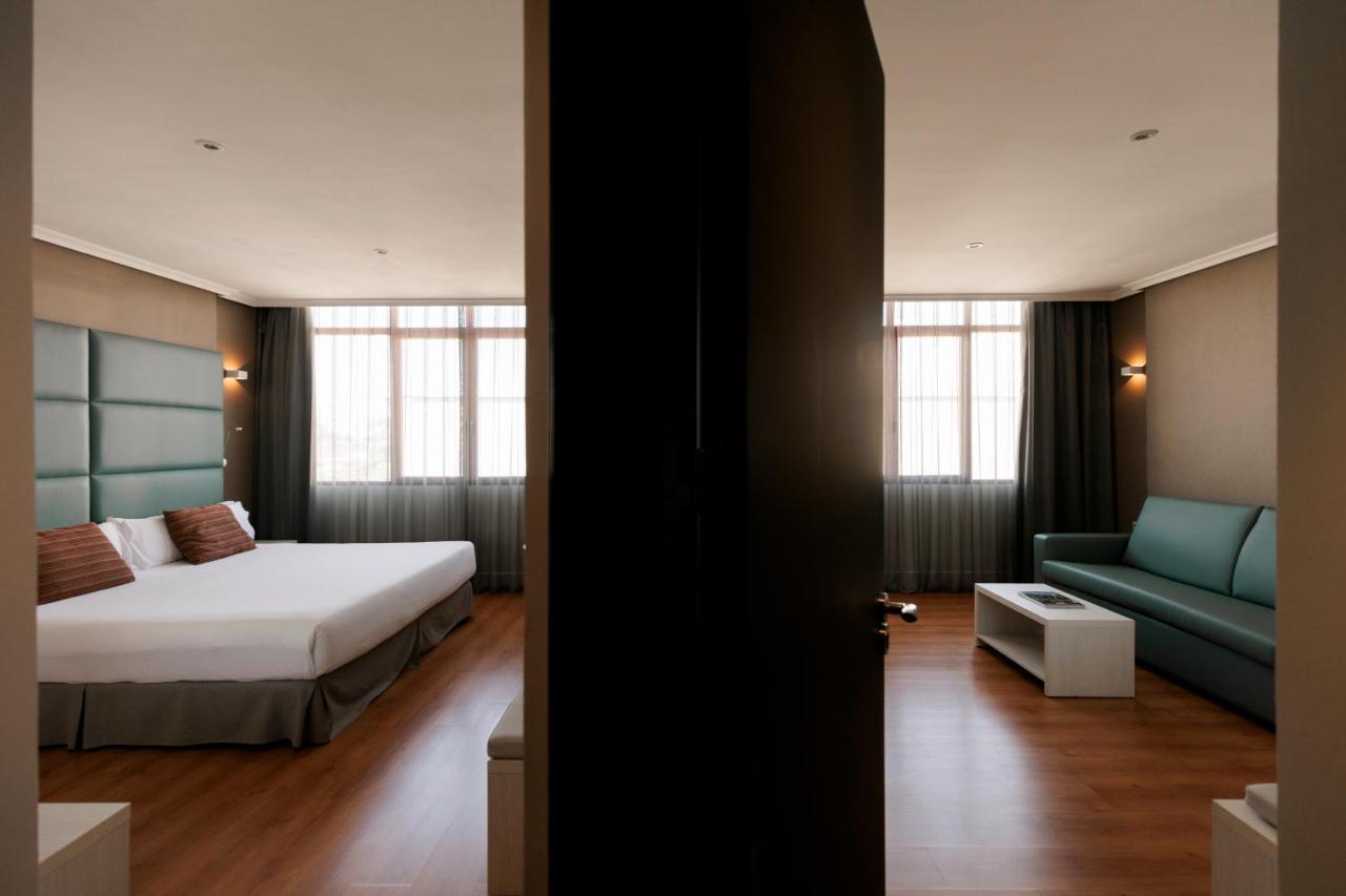 Hotel Pax Guadalajara Bagian luar foto